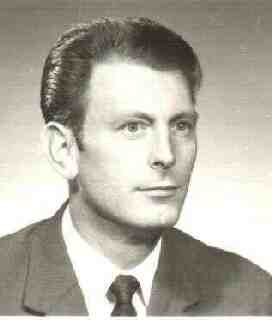 Jozef PAVLI�